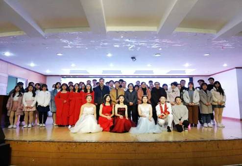 C`%YC1A4MK[6{LEA(IKLU]M